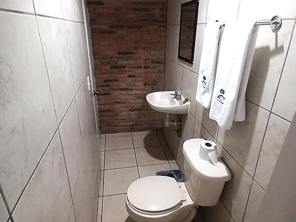 Hotel Hcm غوادالاجارا المظهر الخارجي الصورة